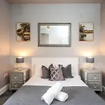 Haywra Lt By Furnished - Location - Rare Free Parking - Family Relocation - Business ハロゲート