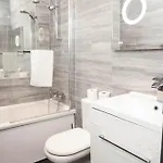 Haywra Lt By Furnished - Location - Rare Free Parking - Family Relocation - Business アパート *