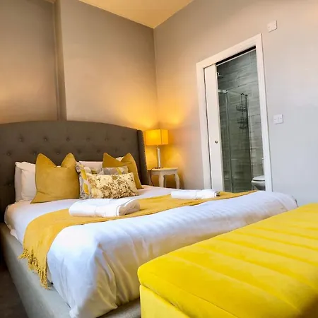 Apartment Haywra Apartment Lt By Furnished Accommodation - Central Location - Rare Free Parking - Family Relocation - Business Stays