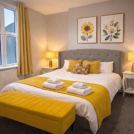 Haywra Lt By Furnished - Location - Rare Free Parking - Family Relocation - Business *