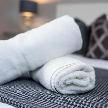 Apartmán Haywra Lt By Furnished - Location - Rare Free Parking - Family Relocation - Business *