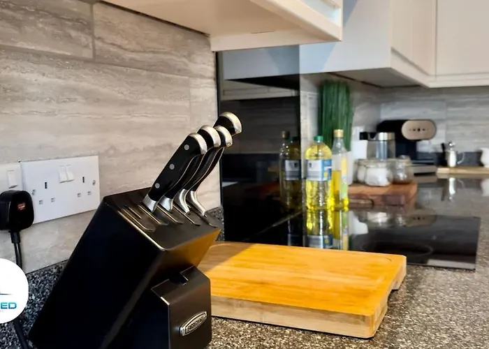 Appartement Haywra Lt By Furnished - Location - Rare Free Parking - Family Relocation - Business