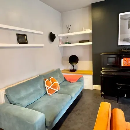 Apartment Haywra Lt By Furnished - Location - Rare Free Parking - Family Relocation - Business